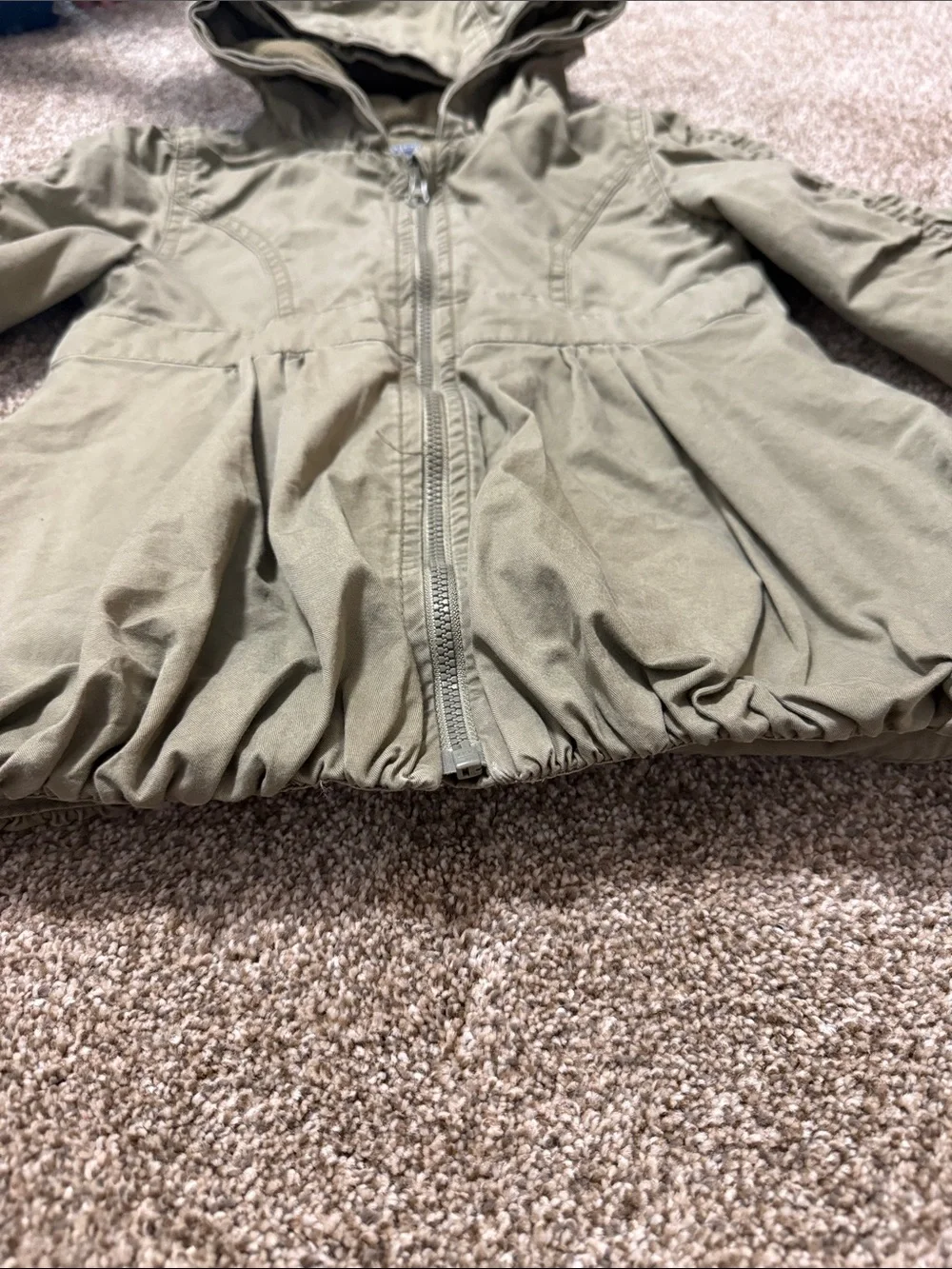 Old Navy Girls' Hooded Puffer Jacket in Olive Green